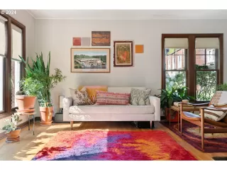 Photo #1: 24000952 Listing