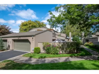 Photo #1: 24000995 Listing