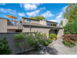 Photo #2: 24000995 Listing