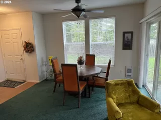 Photo #3: 24003627 Listing