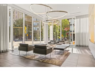 Photo #2: 24005771 Listing