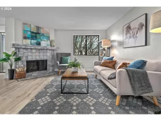 Photo #3: 24007183 Listing 