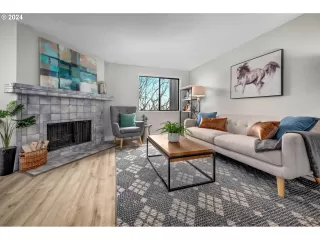 Photo #4: 24007183 Listing 