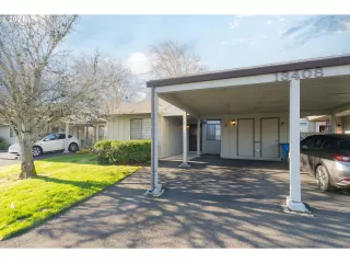 Photo #2: 24007502 Listing