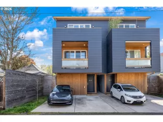 Photo #1: 24008859 Listing