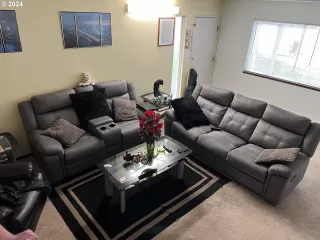 Photo #3: 24010844 Listing 