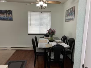 Photo #5: 24010844 Listing 