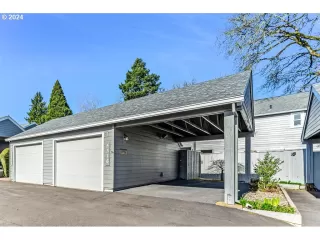 Photo #2: 24011939 Listing