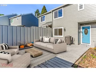 Photo #3: 24011939 Listing