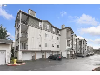 Photo #2: 24012090 Listing