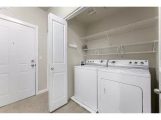 Photo #6: 24012090 Listing