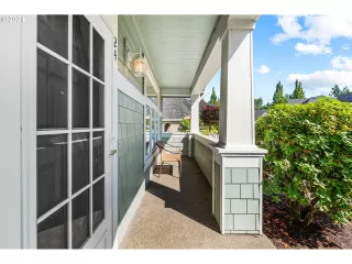 Photo #3: 24013060 Listing