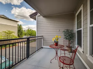 Photo #2: 24013517 Listing 