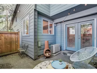 Photo #6: 24014000 Listing
