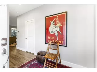 Photo #5: 24014007 Listing 