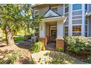 Photo #2: 24015027 Listing 