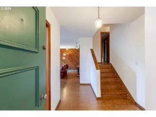 Photo #3: 24015695 Listing