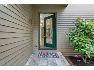 Photo #2: 24016233 Listing