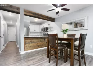 Photo #5: 24016425 Listing 