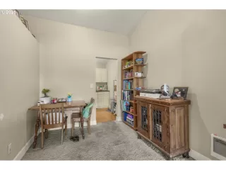 Photo #4: 240167406 Listing