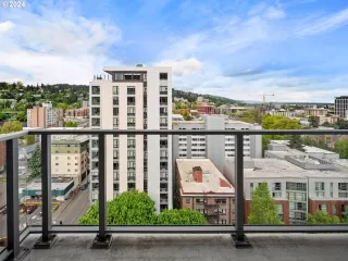 Photo #6: 24018458 Listing 