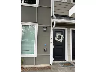 Photo #4: 24018681 Listing 