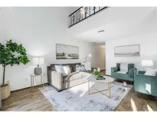 Photo #3: 24020966 Listing