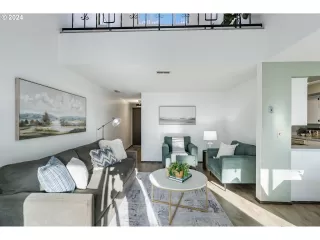 Photo #5: 24020966 Listing