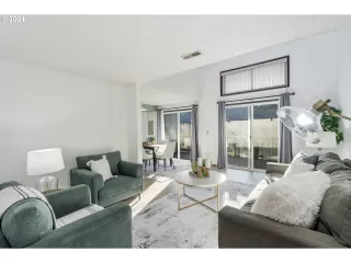 Photo #6: 24020966 Listing