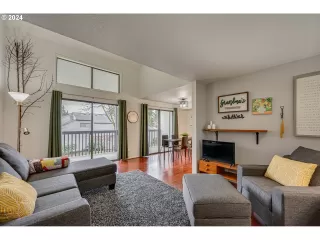 Photo #4: 24022441 Listing