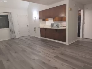 Photo #2: 24022645 Listing