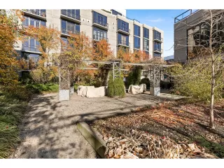 Photo #2: 24023751 Listing