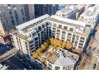 Photo #3: 24023751 Listing