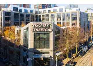 Photo #4: 24023751 Listing