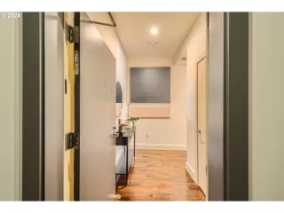 Photo #1: 24023818 Listing