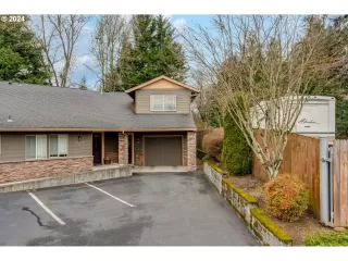 Photo #2: 24023954 Listing