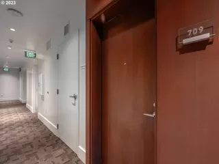 Photo #1: 24025150 Listing 