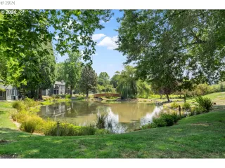 Photo #4: 24025750 Listing 