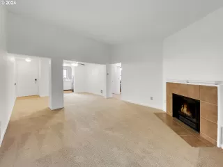 Photo #3: 24026952 Listing