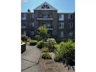 Photo #1: 24027080 Listing