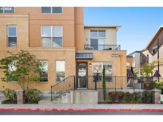 Photo #1: 24028767 Listing