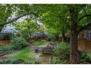 Photo #5: 24029065 Listing 