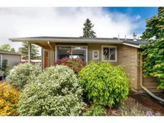 Photo #2: 24031789 Listing 