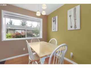 Photo #6: 24031789 Listing 