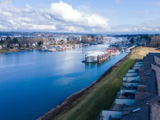 Photo #3: 24033557 Listing 