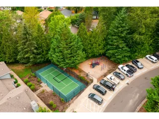 Photo #6: 24034975 Listing