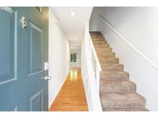 Photo #5: 24035817 Listing 