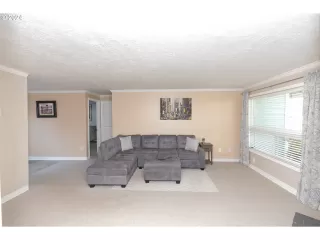 Photo #2: 24036482 Listing 