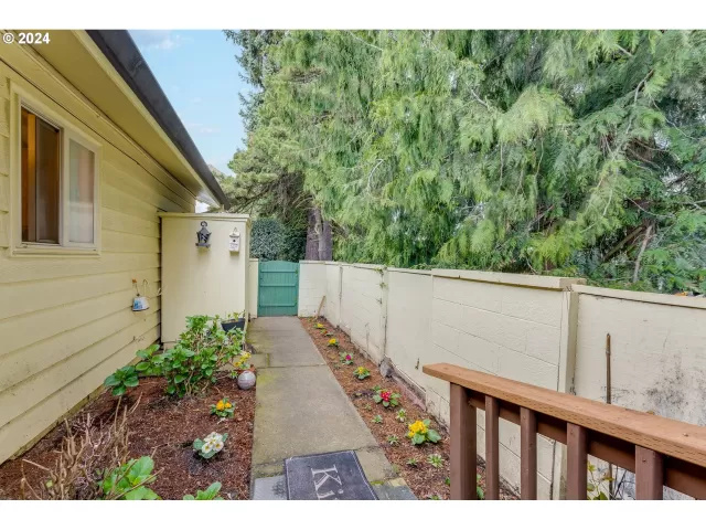 MLS: 24038016 Condo For Sale