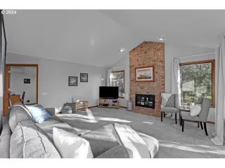 Photo #1: 24038496 Listing 